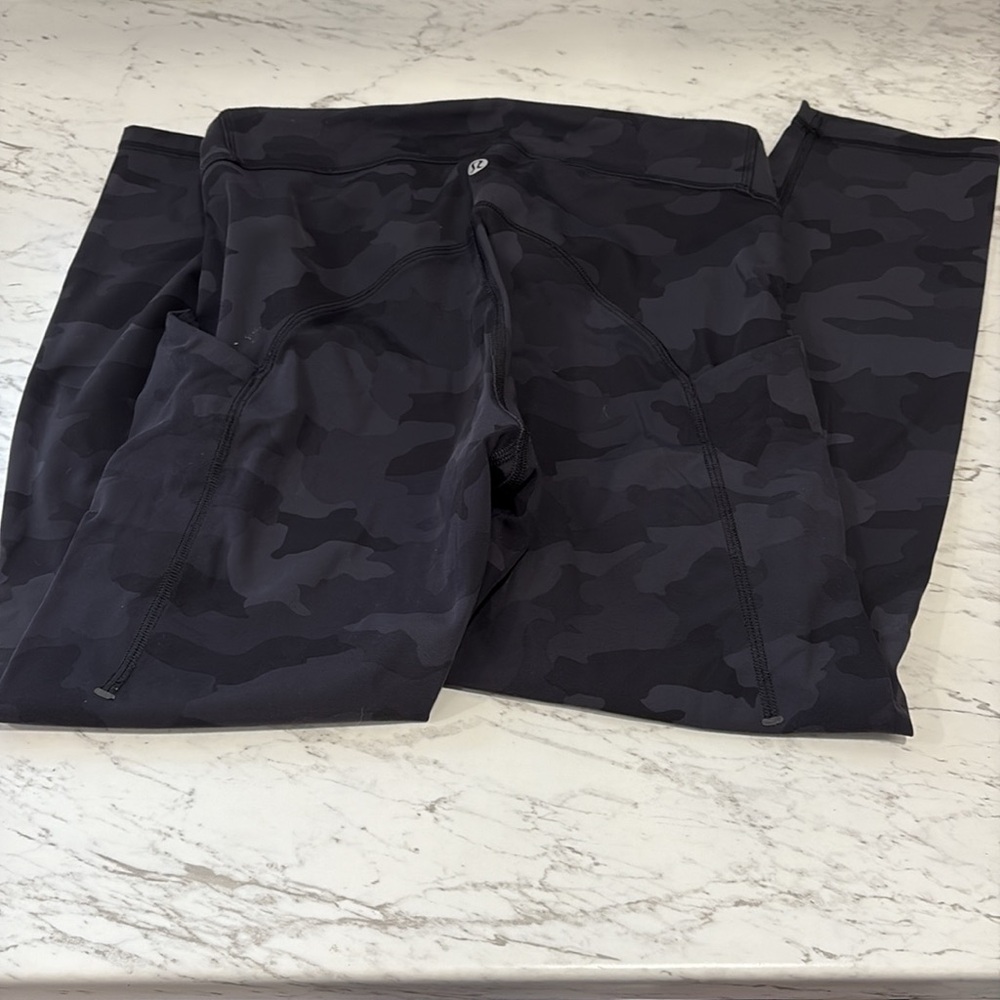 Lululemon Power Thru High-Rise Crop 23" - Picture 4 of 8